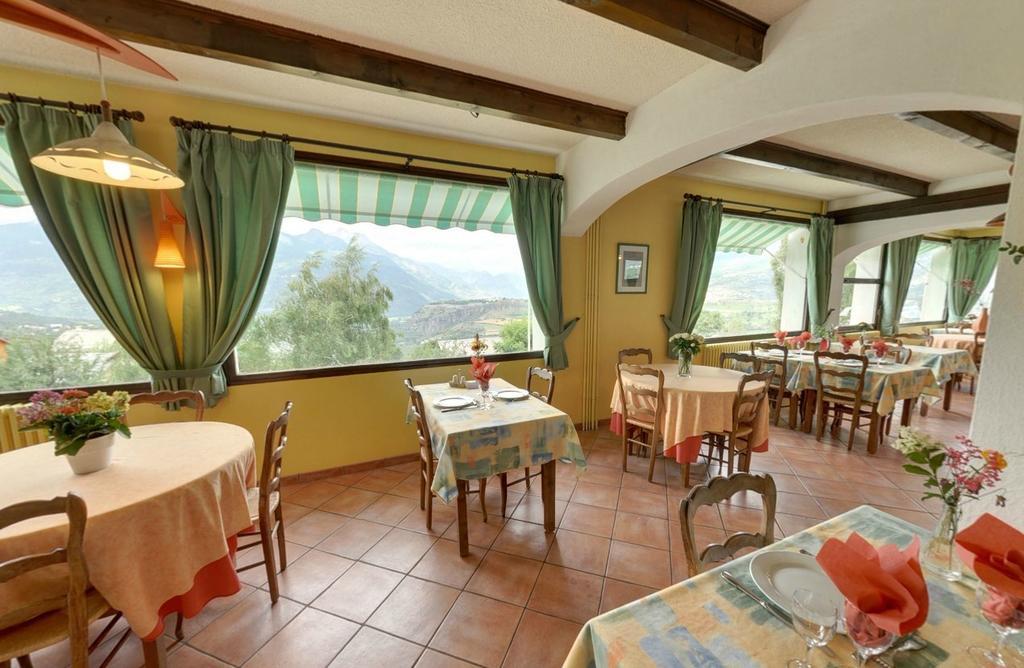 La Bonne Auberge ริซูล ภายนอก รูปภาพ